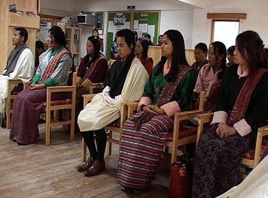 Bhutanese graduates to teach English in Thailand.