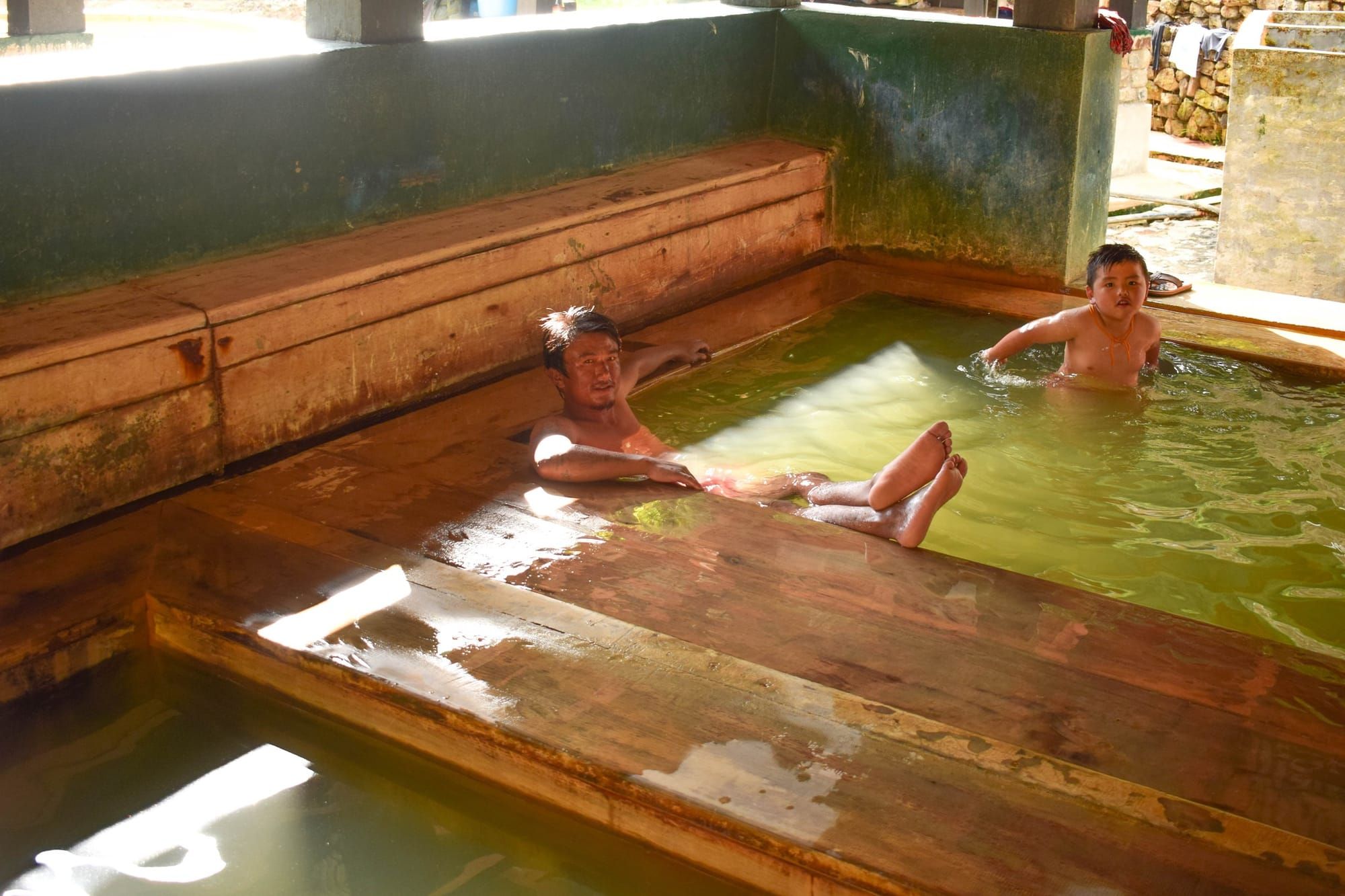 Gasa Hot Spring (Gasa Tshachu)
