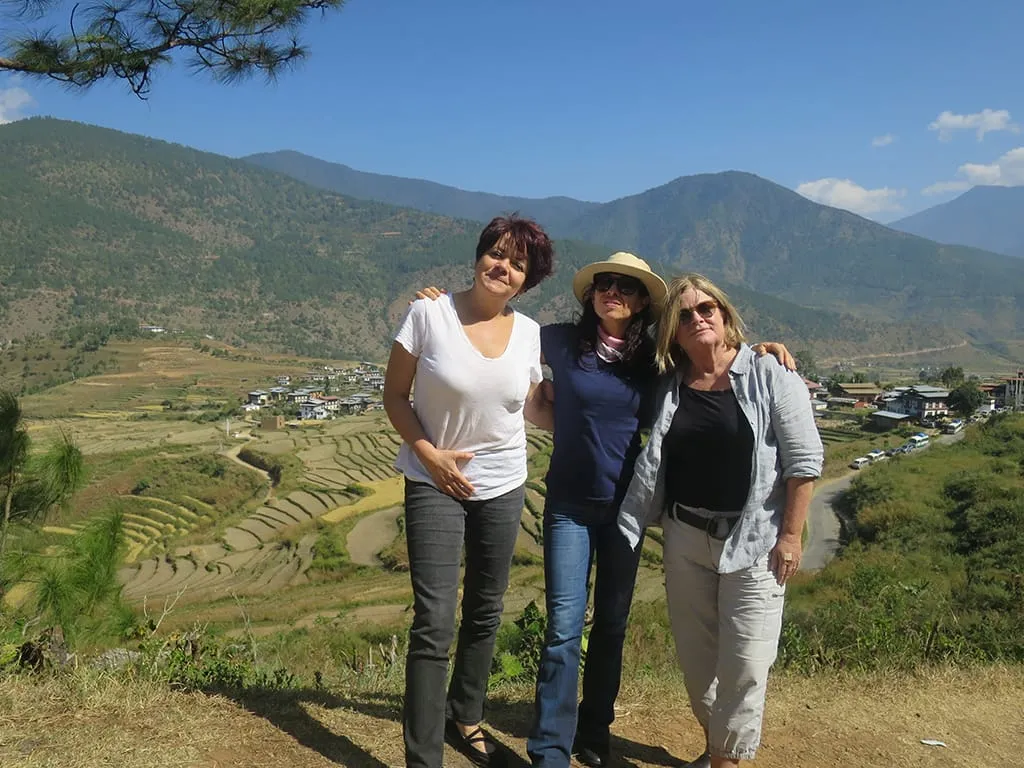 Sheila, Laura &amp; Rosa enroute Chimi Lhakhang