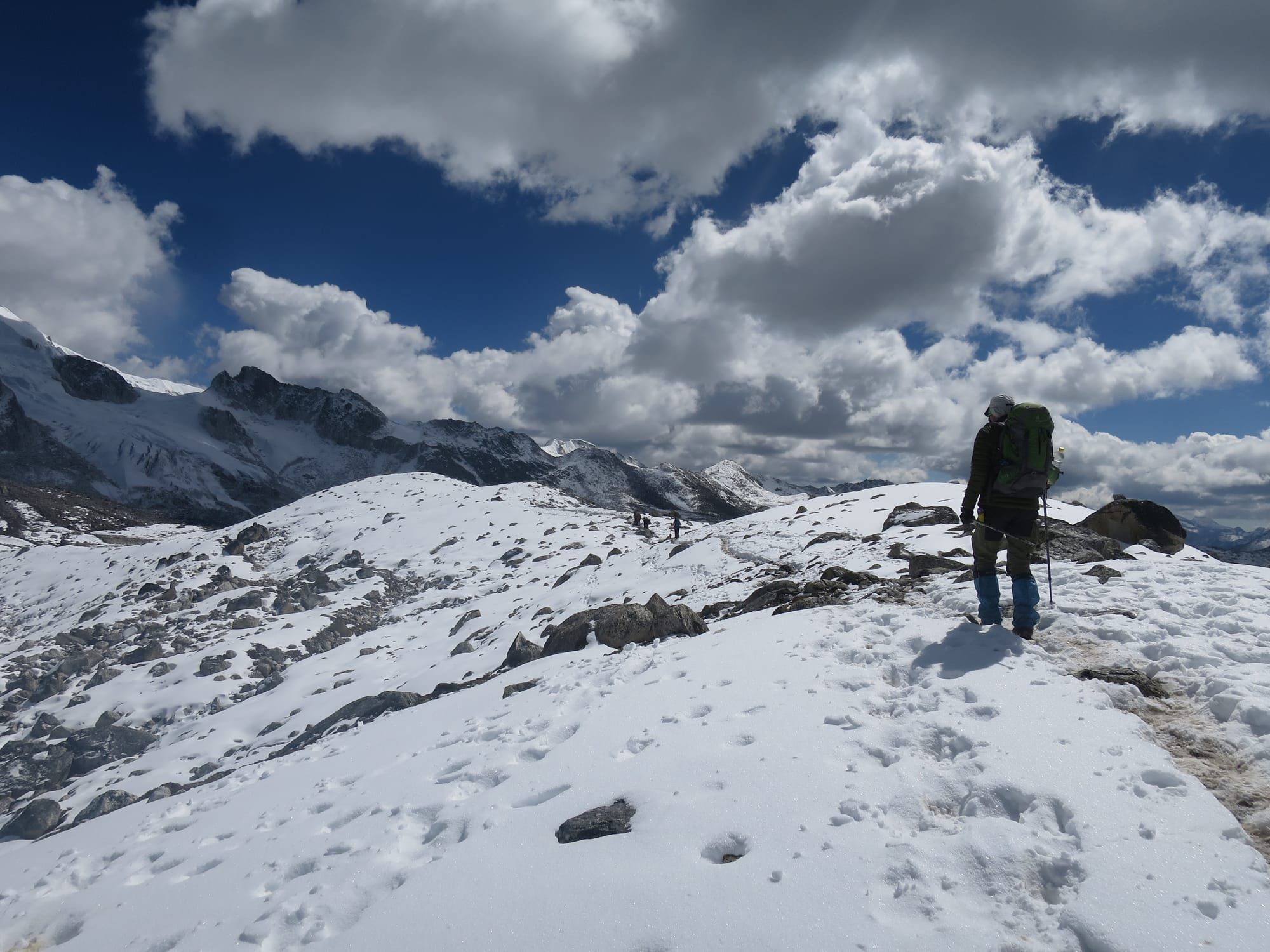 Snowman trekkers