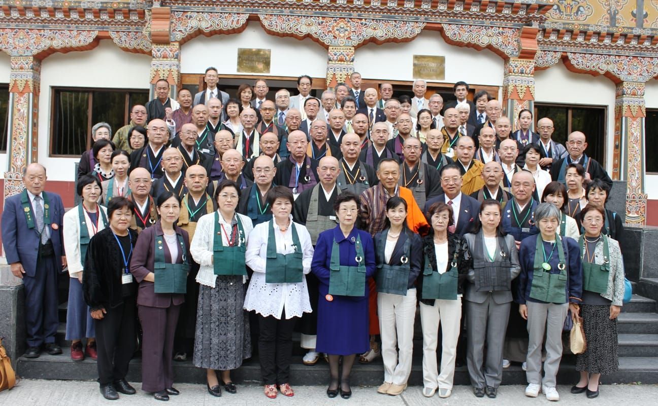 Japanese monks convey appreciation