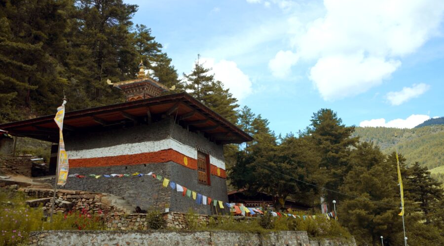 Lhakhang Nagpo